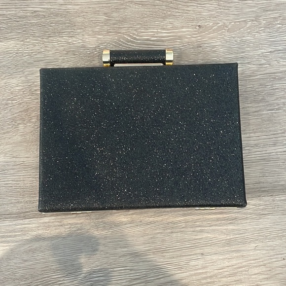 Black and gold shimmery evening bag - Picture 4 of 5